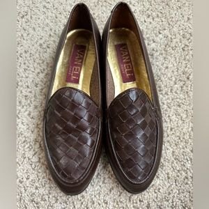 Woven leather loafers